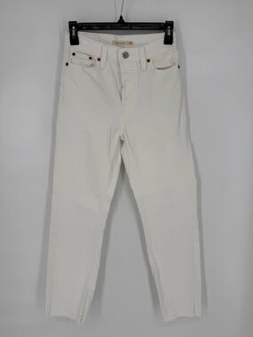 Levi’s Wedgie Straight White Jeans Women’s Size 26 Raw Hem High Rise Denim Pants